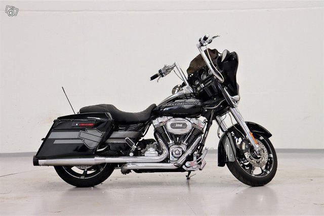 Harley-Davidson CVO 4
