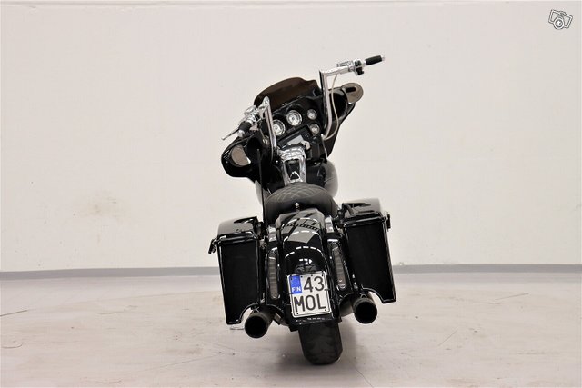 Harley-Davidson CVO 6