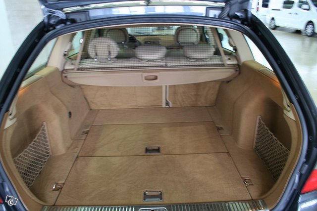 Mercedes-Benz E 6