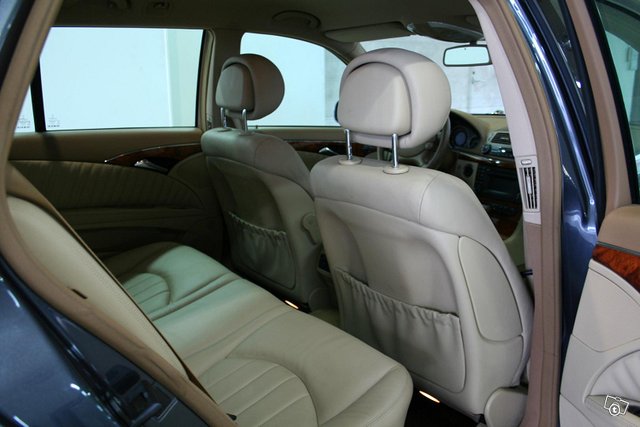 Mercedes-Benz E 13