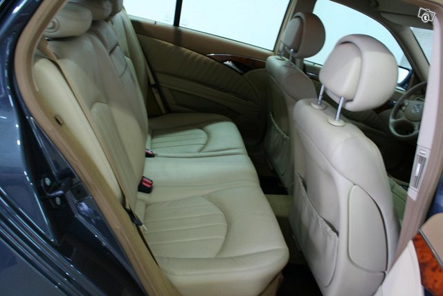 Mercedes-Benz E 16