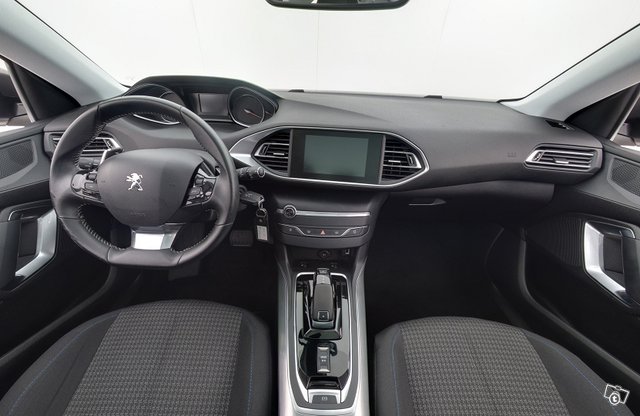 Peugeot 308 9