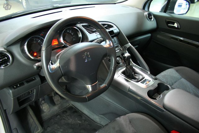 Peugeot 3008 6