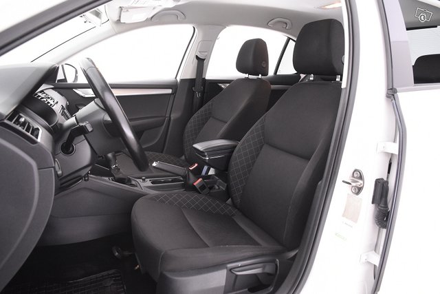 Skoda Octavia 11