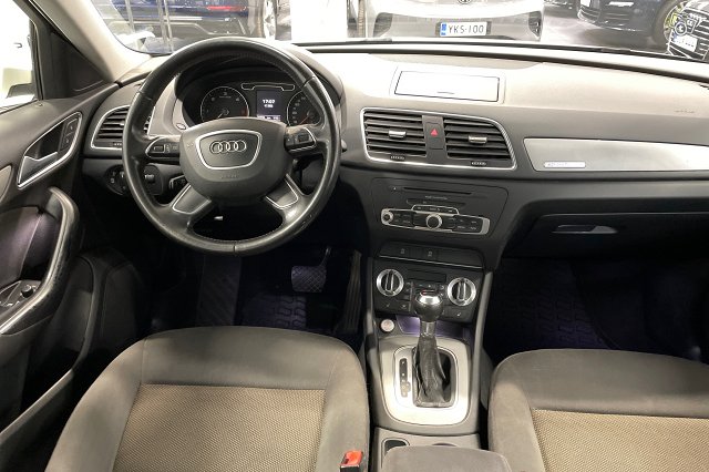Audi Q3 7