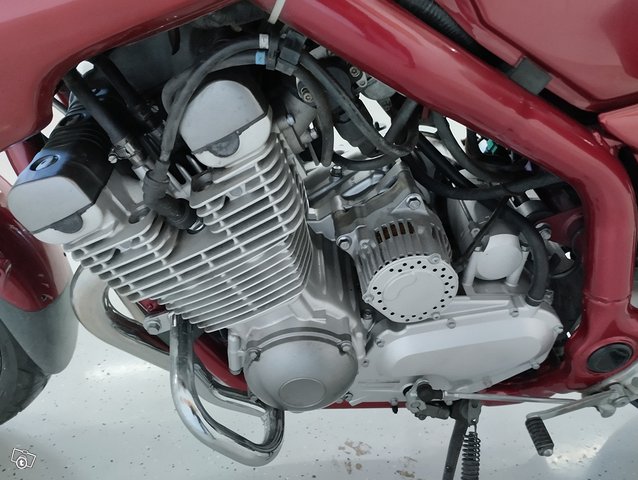 Yamaha XJ 7