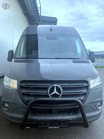 Mercedes-Benz Sprinter 10