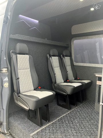 Mercedes-Benz Sprinter 5