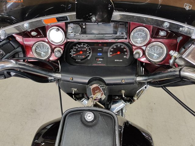 Harley-Davidson Electra Glide Classic 8