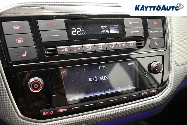 VOLKSWAGEN Up 12