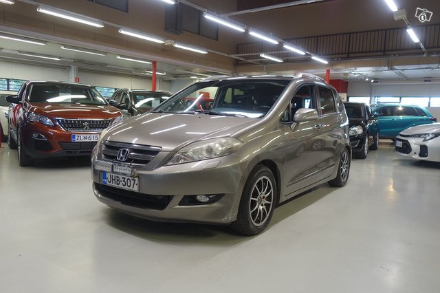 Honda FR-V