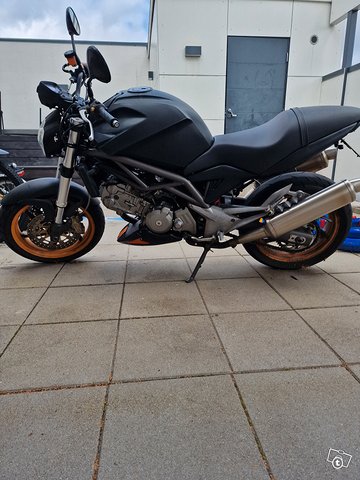 Cagiva Raptor 650 -01, kuva 1