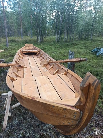 Jokivene, kuva 1