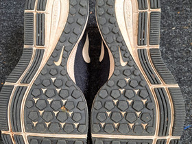 Nike zoom pegasus 33, Juoksu ja lenkkeily, Urheilu ja ulkoilu, Seinäjoki, Tori.fi Nike zoom pegasus 33, Juoksu ja lenkkeily, Urheilu ja ulkoilu, Seinäjoki, Tori.fi