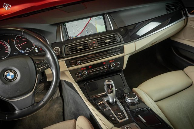 BMW 528 14