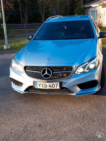 Mercedes-Benz E-sarja 2