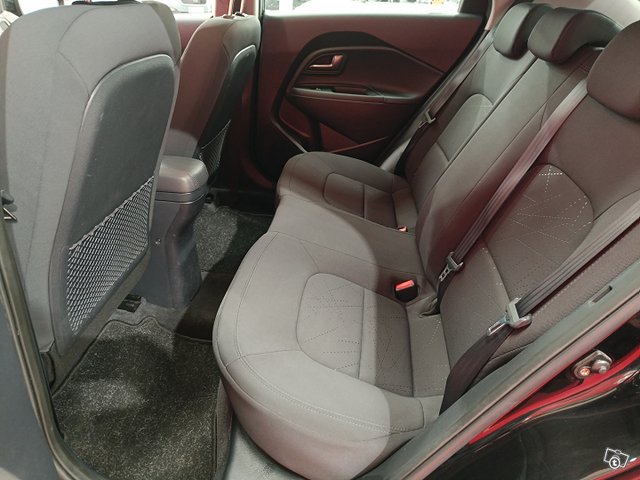 Kia Rio 19