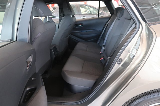 Toyota Corolla 9