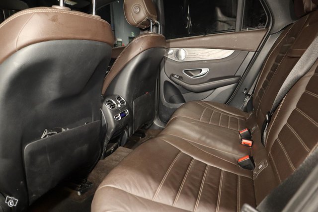 Mercedes-Benz GLC 15