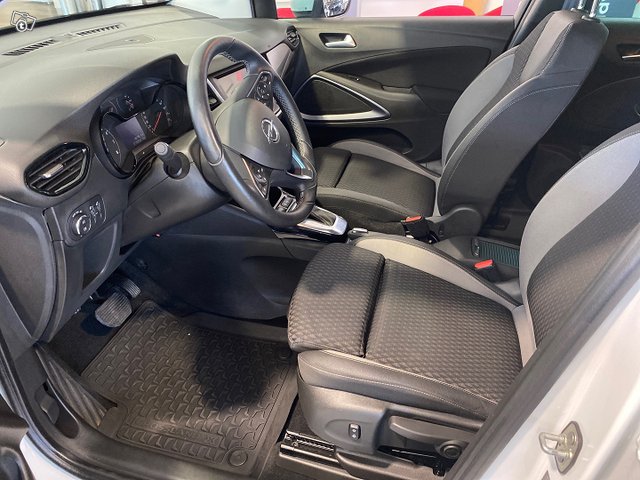 Opel Crossland X 7