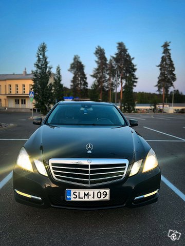 Mercedes-Benz E-sarja 2