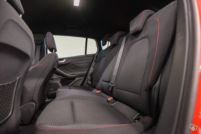 FORD FOCUS 12