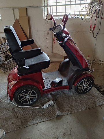 Senioriskootteri, kuva 1