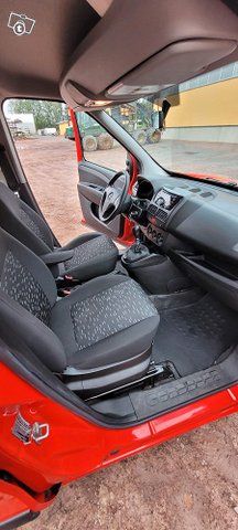 Opel Combo 13