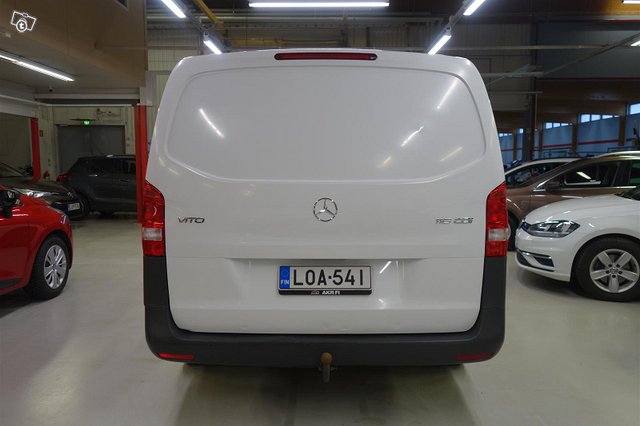 Mercedes-Benz Vito 5