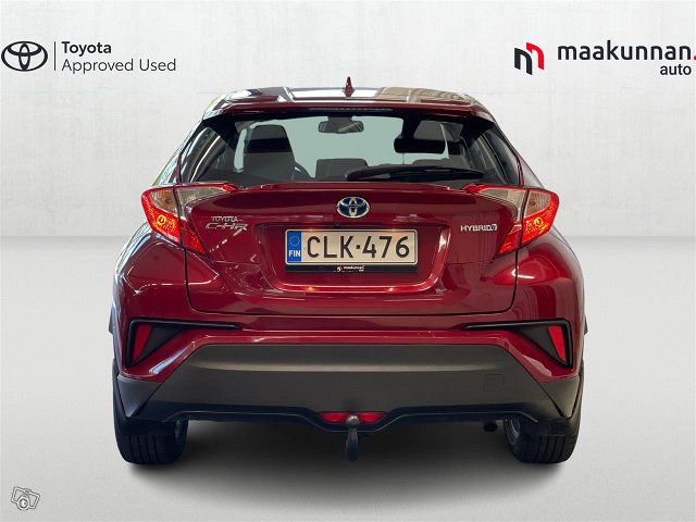 TOYOTA C-HR 4