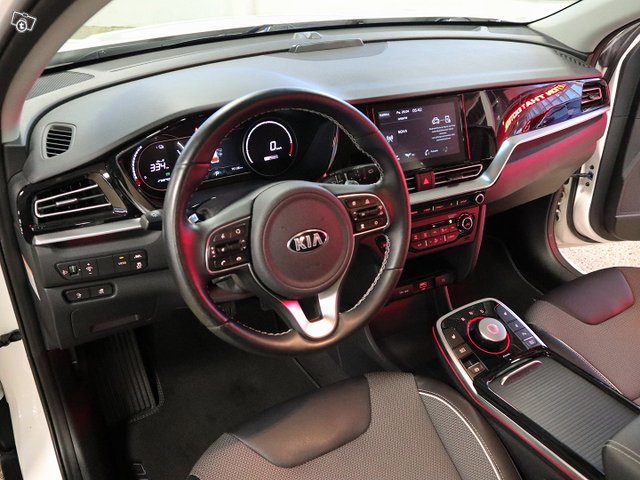 KIA NIRO ELECTRIC 7