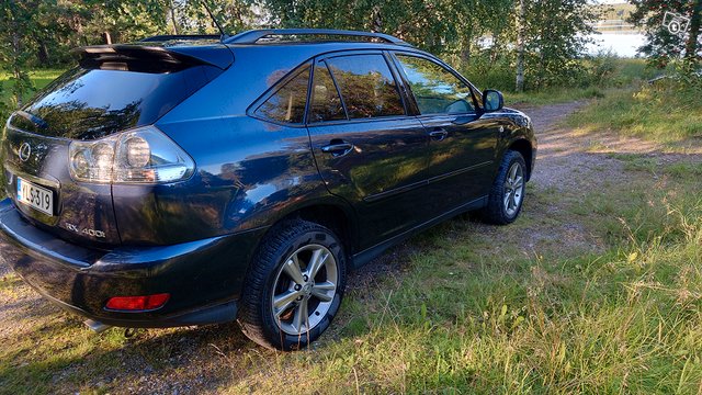 Lexus RX 8