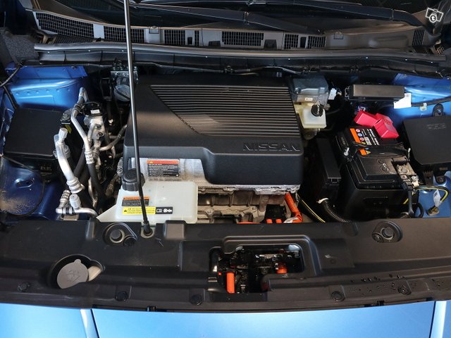 NISSAN Leaf 20