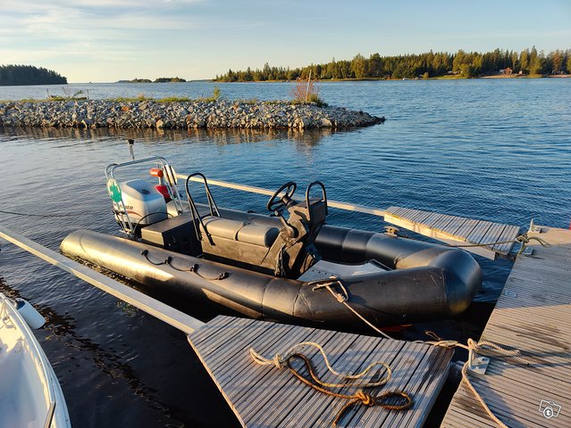 Sea runner rib+traileri, kuva 1