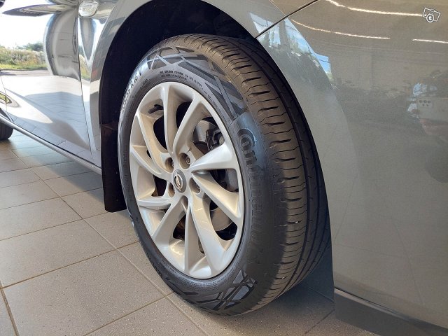 Opel Astra 9