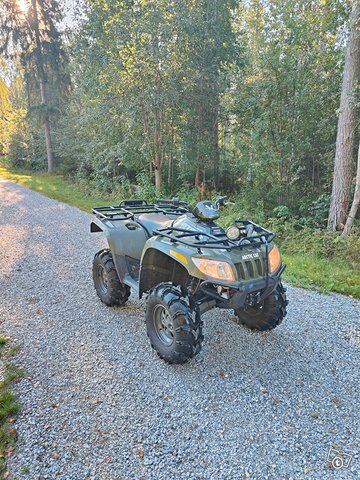 Arctic cat 650 v2, kuva 1