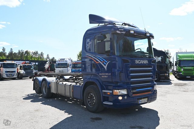 Scania R420 6x2 Tasonostolaite 10