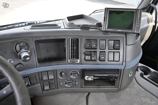 Volvo FM13 400 6x2 Vaijeriauto Euro 5 14