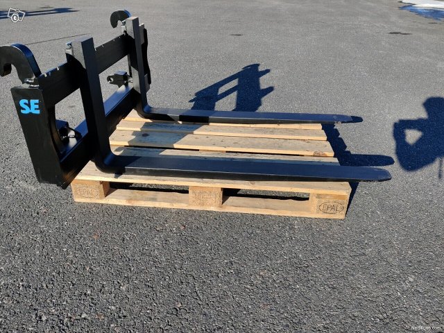 Trukkipiikkisarja 1500-2500kg 12
