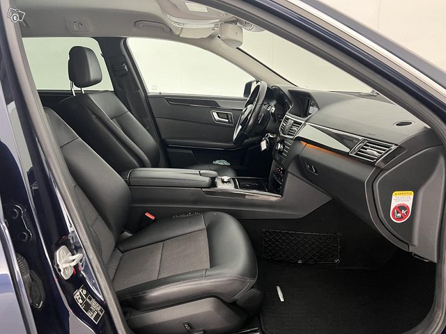 Mercedes-Benz E 13