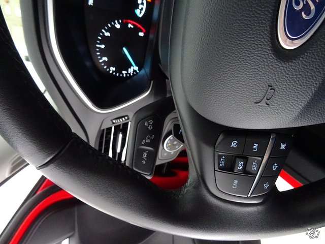 Ford Focus 18