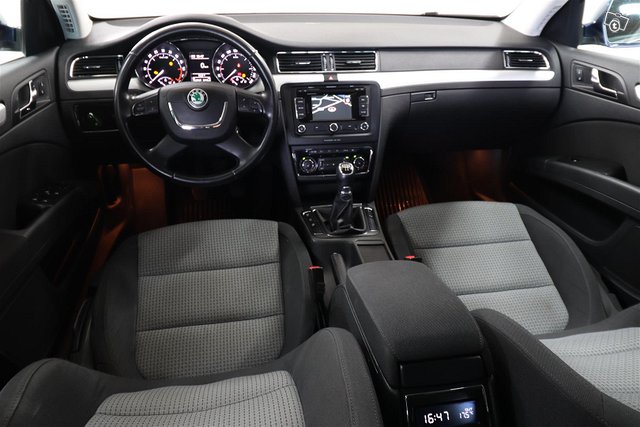 Skoda Superb 4
