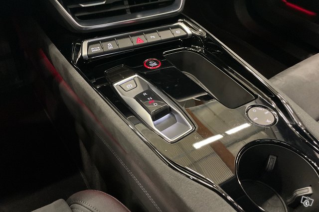 Audi E-tron GT 22