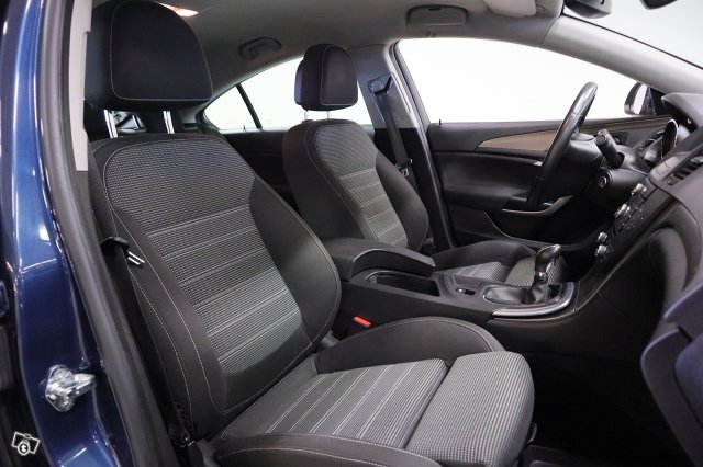 Opel Insignia 14