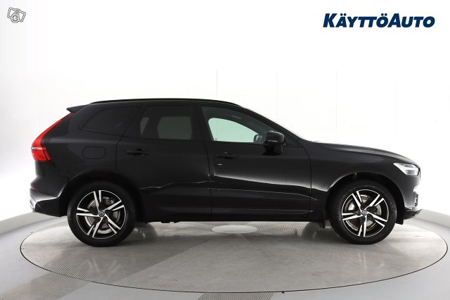 VOLVO XC60 8