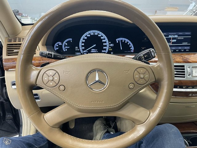 Mercedes-Benz S 20