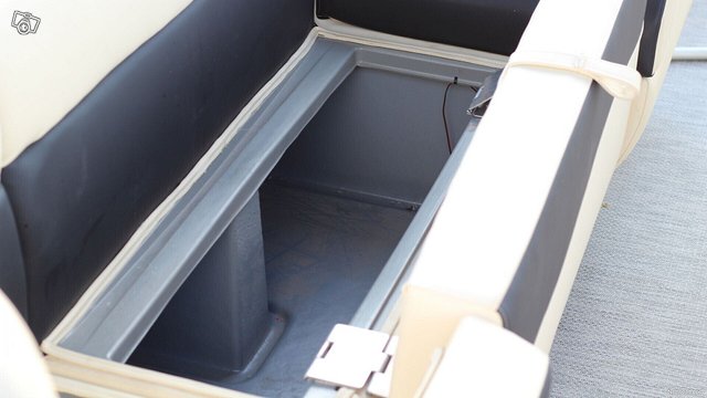 Trapper PONTOON 22 FISH 20