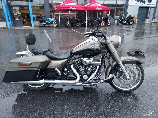 Harley-Davidson CVO 9