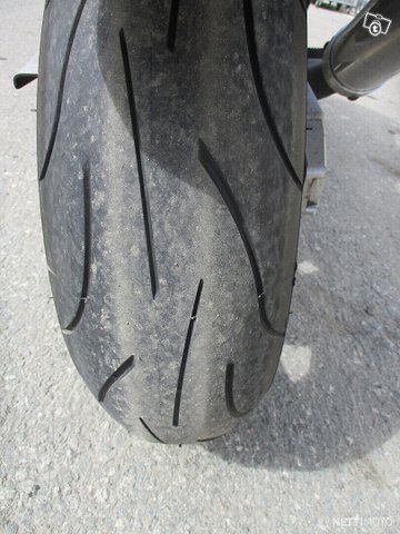 Yamaha YZF 9