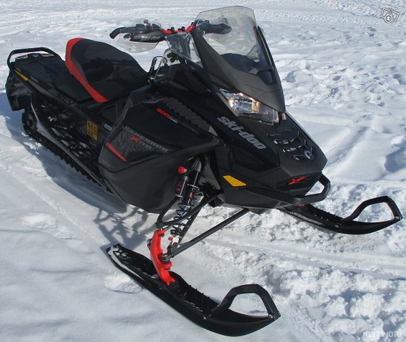 Ski-Doo Renegade 4